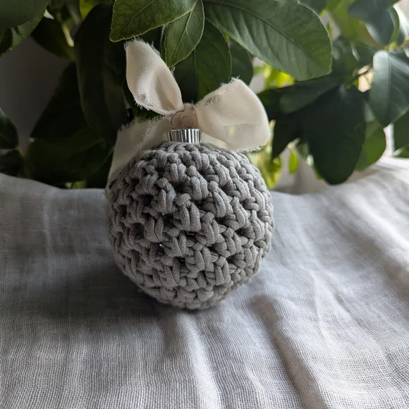 Crochet Handcrafted Gray Ornament Ball Christmas Tree Holiday Gift Presents - Picture 4 of 6